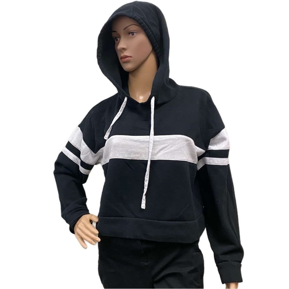 FOREVER 21 black and white hoodie size medium